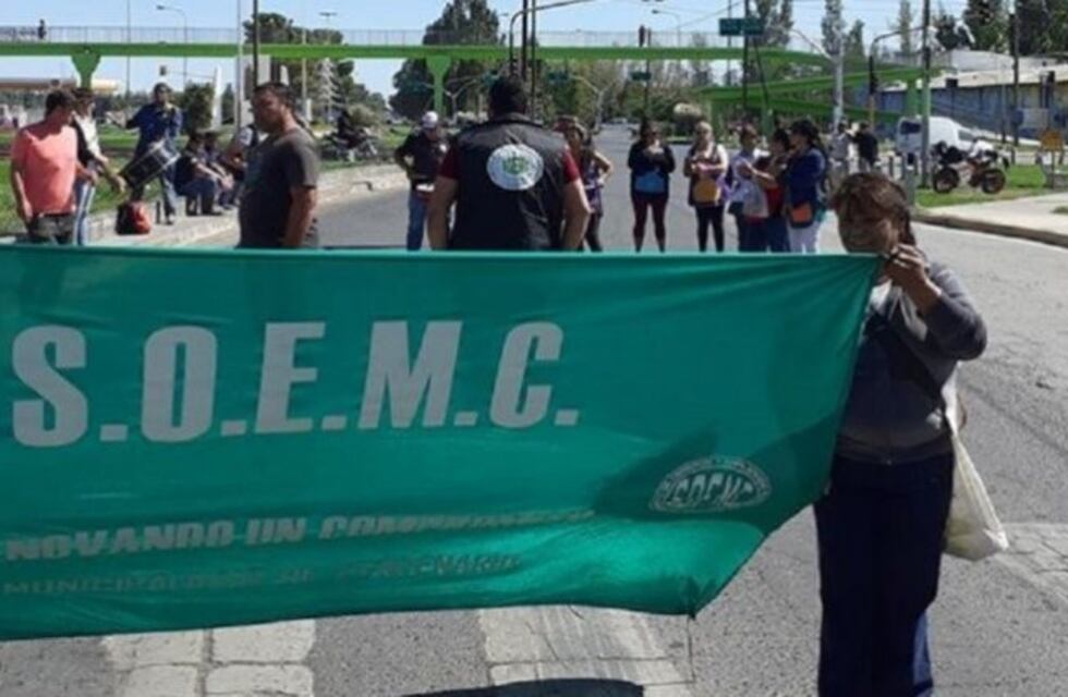 Centenario: municipales levantaron los cortes