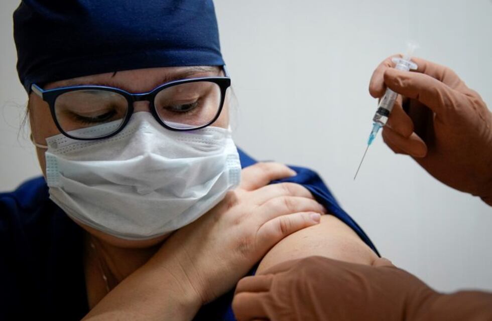 Dicen que en Bahía podrían comenzar a vacunar en febrero