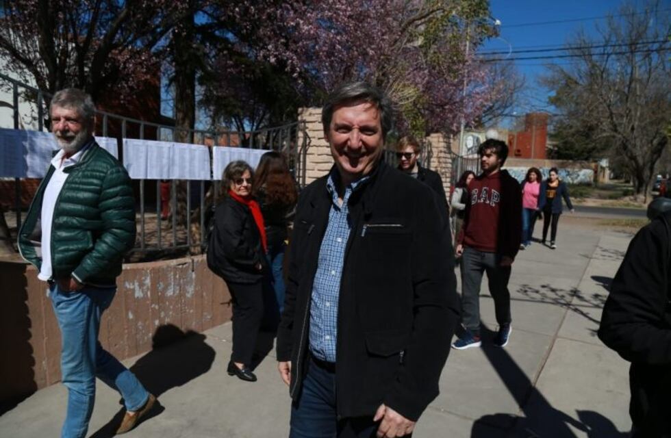 Emir Félix obtiene el 59% de los votos y la reelección