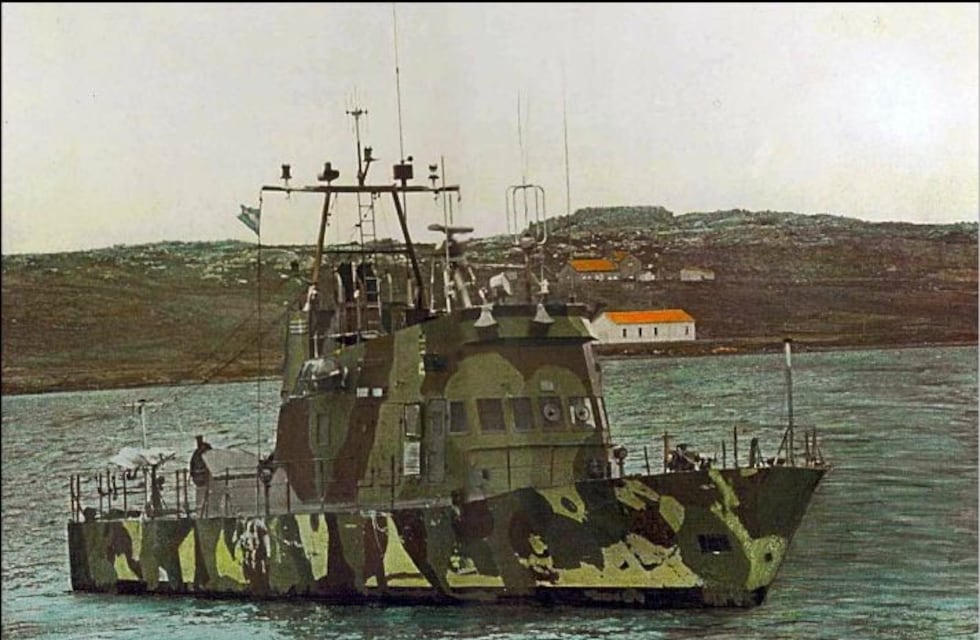 La heroica historia del guardacostas Río Iguazú: así fue el primer combate aeronaval de la guerra de Malvinas