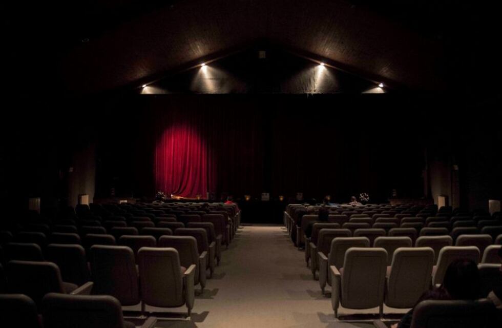 Llega la obra “Dark Rabbit” a la Sala Niní Marshall de Ushuaia