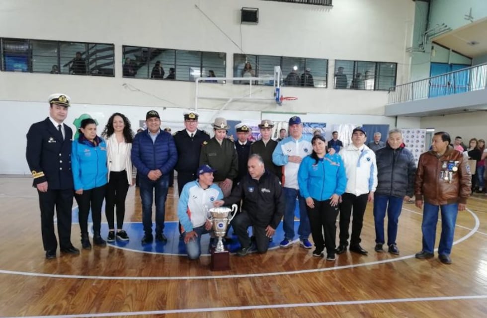 Ushuaia: Homenaje a la Teniente Eliana Krawczyk en el XVI Torneo de Futsal Femenino