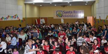 Docentes y alumnos participaron del cierre del programa educativo municipal\u002E