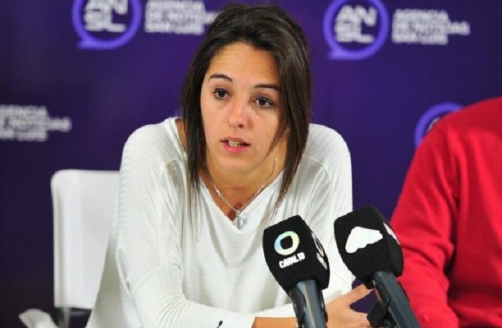 Natalia Spinuzza: "Estoy a la espera de lo que decida el gobernador"