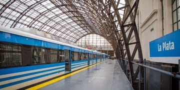 Funciona con servicio limitado el Tren Roca por accidente fatal