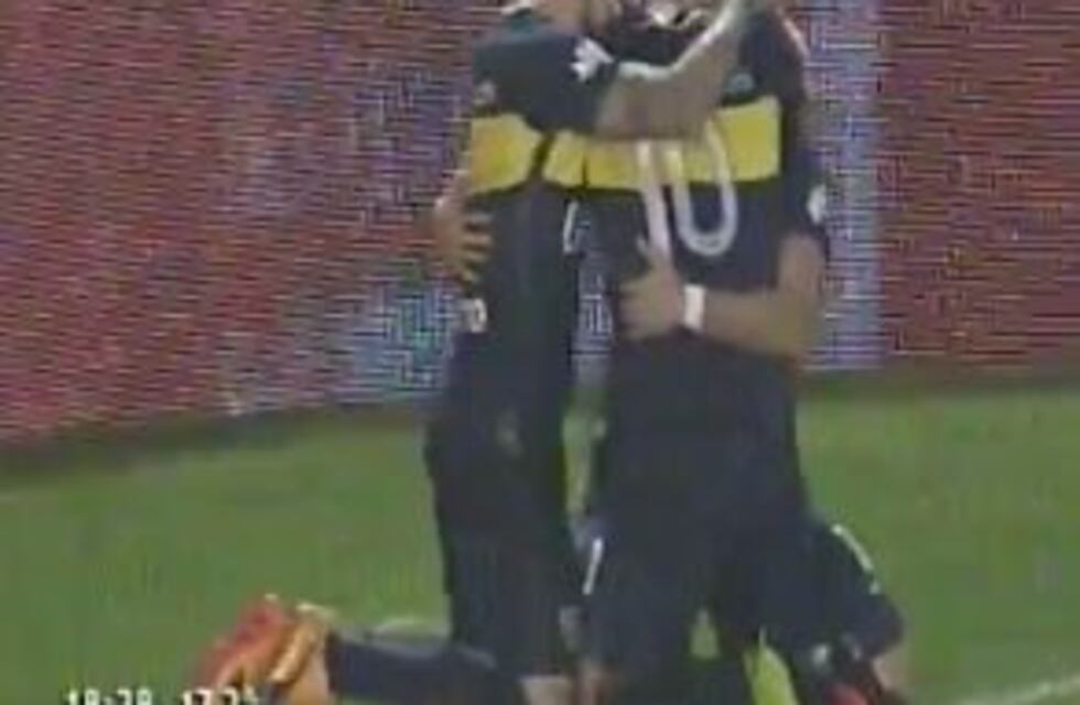 Insólito blooper del arquero de Aldosivi en el segundo gol de Boca