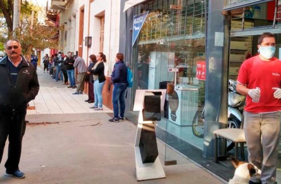 Mayor circulación y actividad en Santa Rosa con la cuarentena administrada