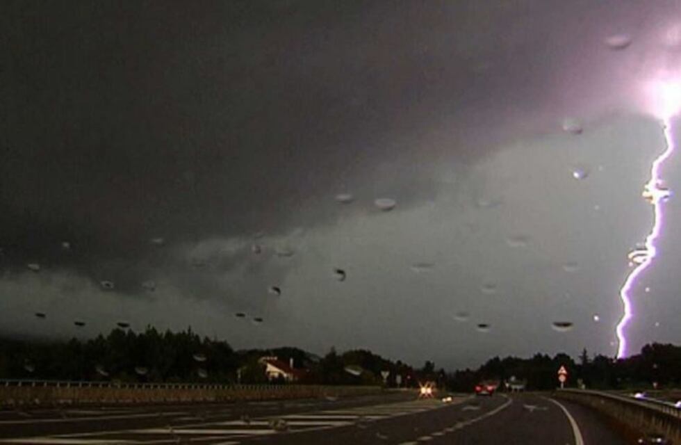 Viernes con tormentas eléctricas y chaparrones en Misiones