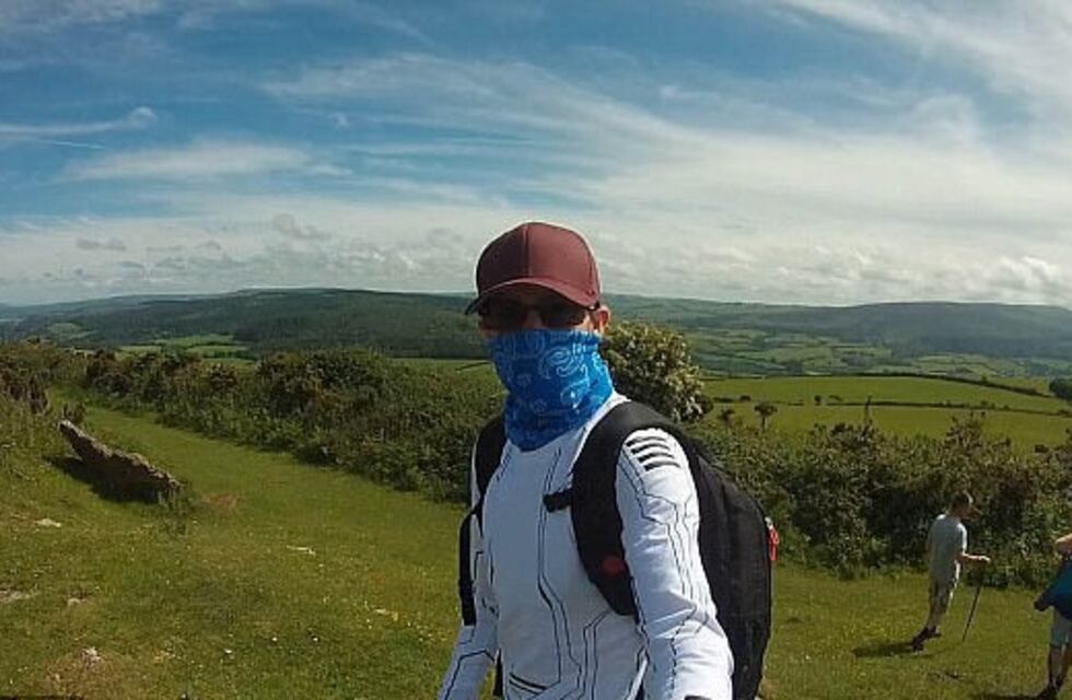 El asombroso caso del hombre vampiro que no puede exponerse al sol