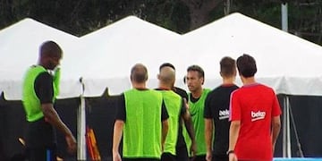 Neymar se cruzó feo con Semedo en la práctica del Barcelona\u002E