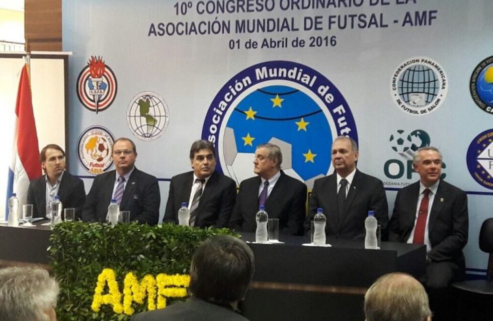 Dos misioneros en el mundial de Futsal: Luz Samanieto y Antiveros