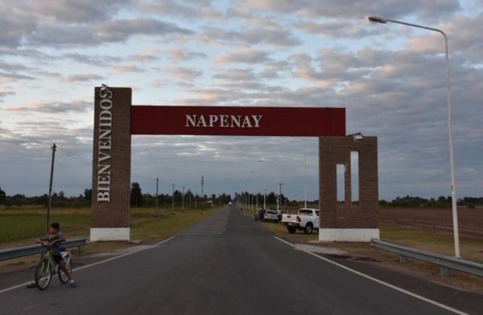 Napenay: un motociclista perdió la vida al chocar contra un camión