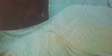 La mujer fallecida quedu00f3 en el patio de la vivienda.