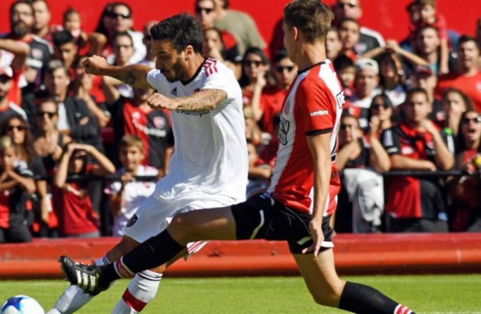 Newell's no pudo romper el cerrojo e igualó sin goles ante Estudiantes