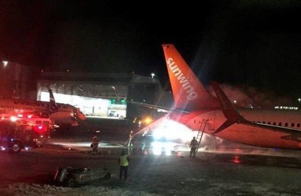 Canadá: pánico por el choque de dos aviones en el aeropuerto de Toronto