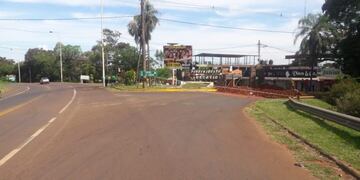 Si bien hay retenes en los accesos, se dejaron vías abiertas para los camiones y las ambulancias\u002E