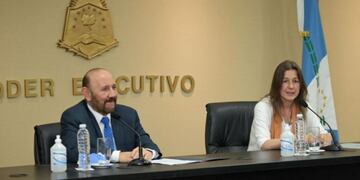 Gildo Infrán junto a la ministra de Seguridad de la Nación, Sabina Frederic (@insfran_gildo)