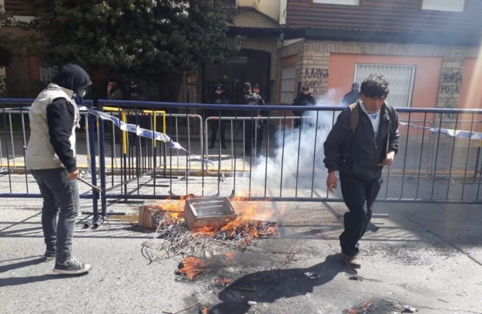 Caso Rafael Nahuel: tensión y reclamos frente al Juzgado Federal