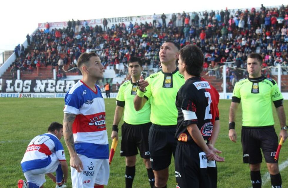 La Liga del Sur oficializaría que este año no habrá fútbol