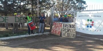 Siguen los despidos en la empresa Petroplast\u002E