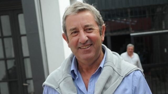 El mendocino Julio Cobos e refiriu00f3 a la salida de Prat Gay y Chain, y evaluu00f3 el u00e1mbito privado.,