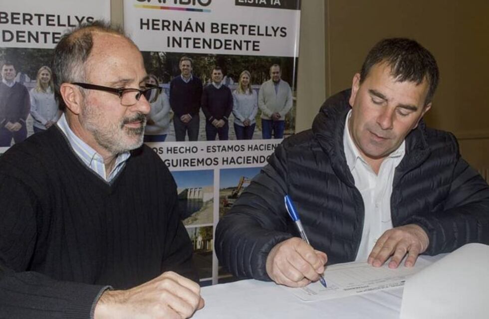 Tras las PASO, Juntos por el cambio oficializó su lista de candidatos en Azul