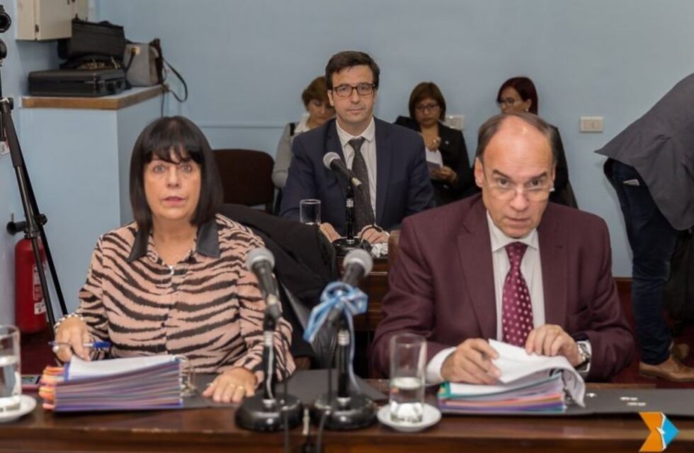 Piden informes sobre fusión de áreas hidrocarburíferas