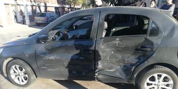 Vehículo embestido por una camioneta, Alta Gracia