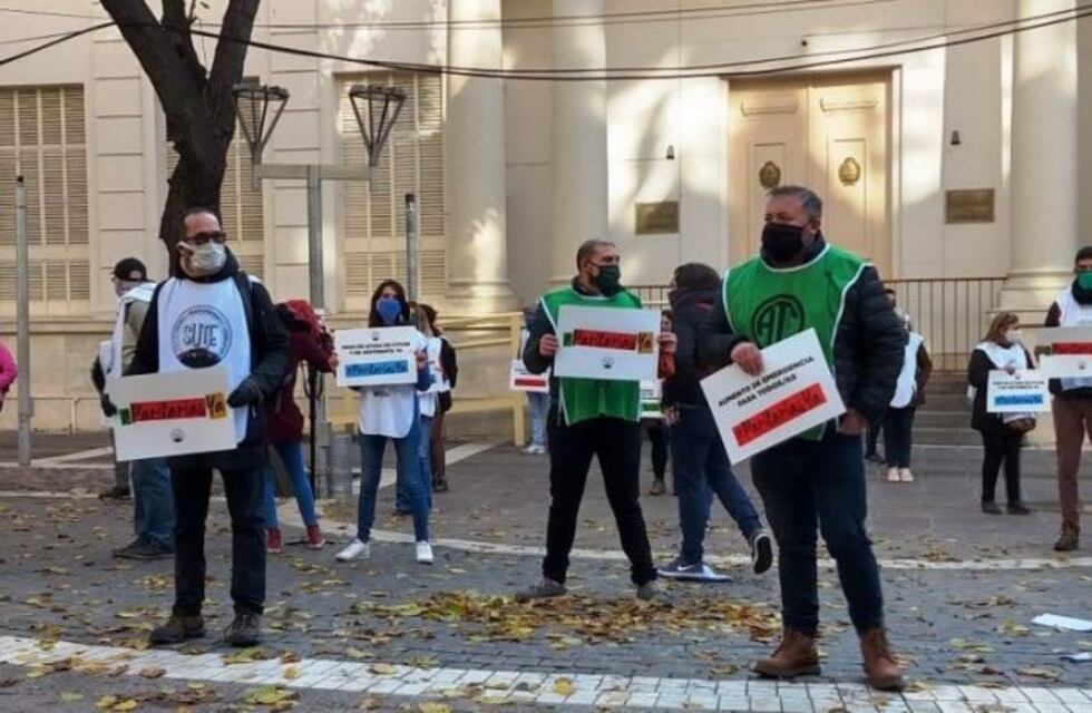 Organizan un caravanazo docente en todo Mendoza