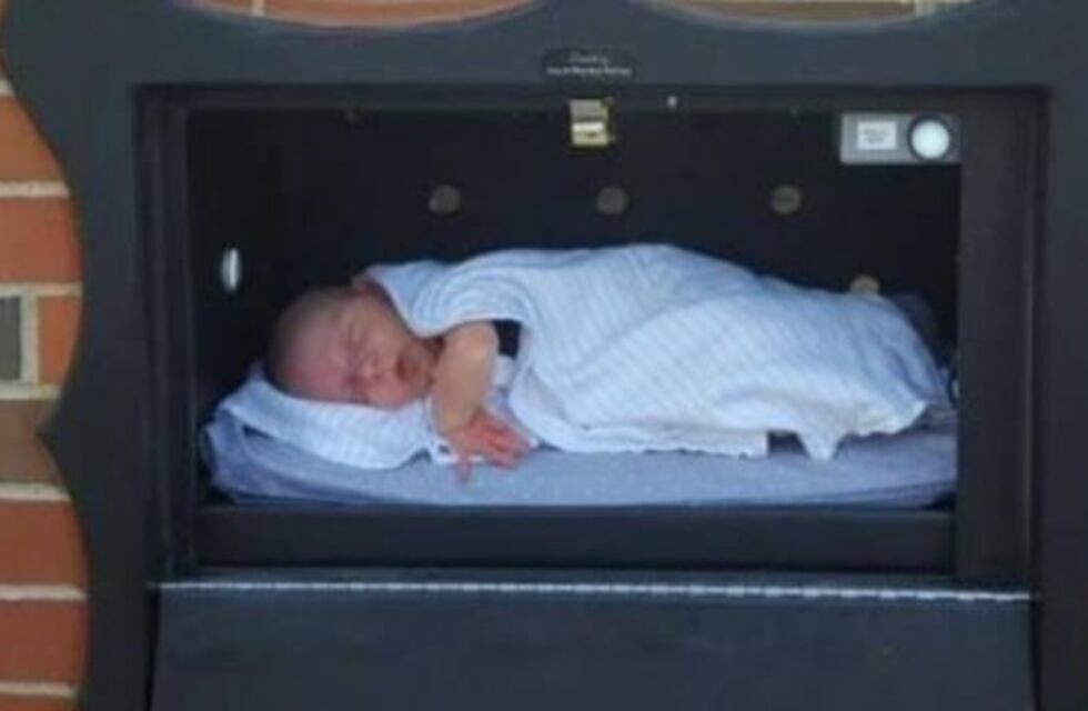 Indignación mundial por los "Baby Boxes", los buzones para abandonar bebés no deseados