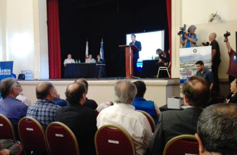 Edelar pidió un aumento del 73,8% en la tarifa de luz