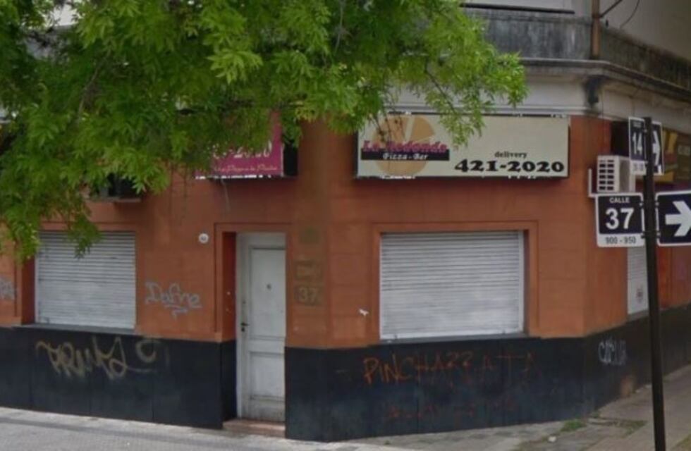 Una mujer escrachó a un local de comida luego de que le vendieran una hamburguesa con hongos