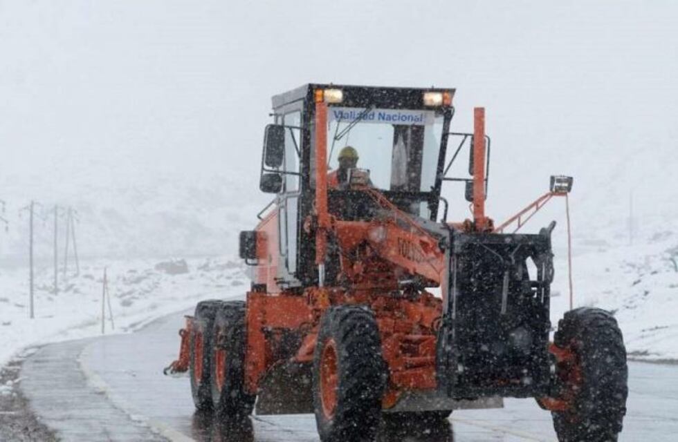 Ahora: por segunda vez en el día cerraron el paso a Chile
