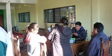 El órgano electoral plurinacional de Bolivia está visitando Puerto Deseado