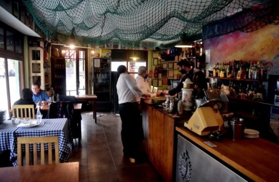 El pesar de los gastronómicos de Mar del Plata por el retroceso de fase