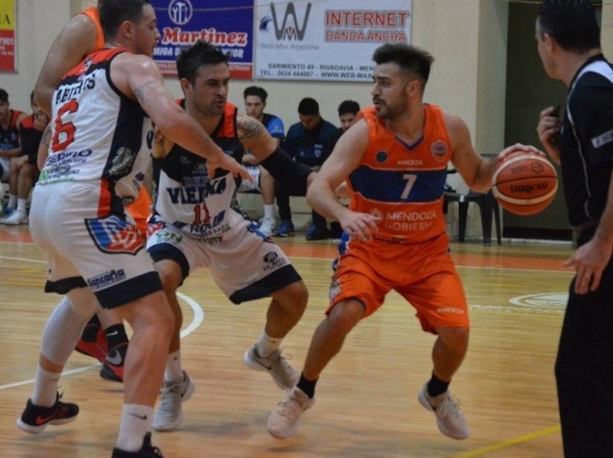 Deportivo Viedma superó a Rivadavia por 87 a 81\u002E La serie quedó igualada (2-2) y se definirá en un quinto juego el próximo sábado en Río Negro\u002E