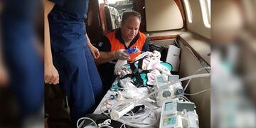 Personal de Salud Pública de la Provincia del Chaco en el avión Learjet\u002E