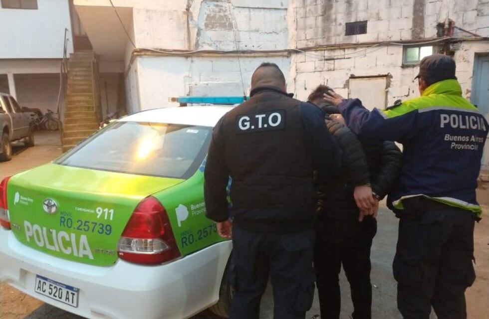 Detuvieron a un hombre con drogas y un arma en Monte Hermoso