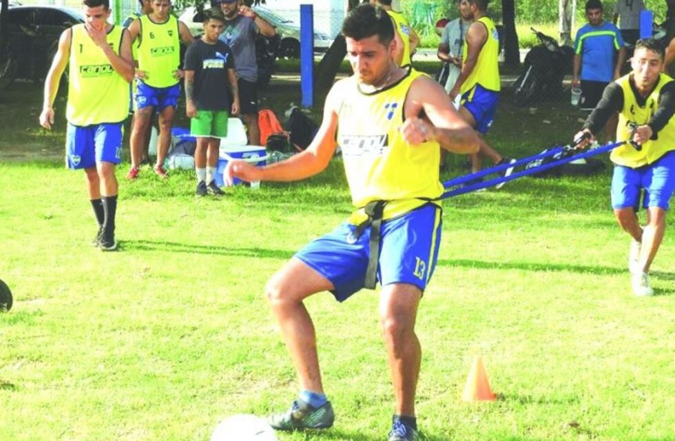 Suspendieron un amistoso de fútbol porque un equipo no tiene dinero para el traslado