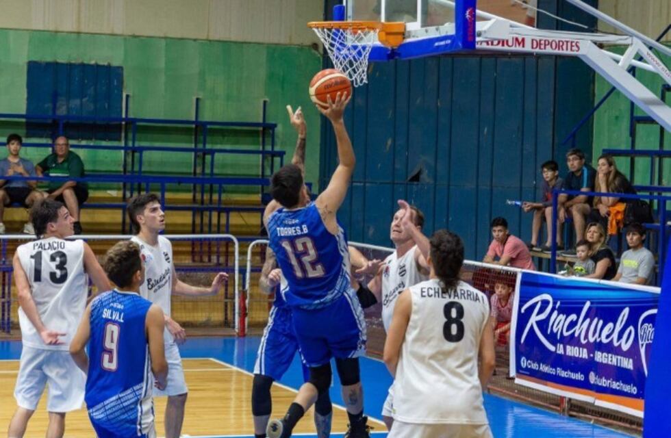 Riachuelo y La Rioja Basket juegan esta noche con la obligación de ganar
