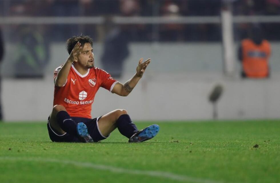 Los futbolistas de Independiente amenazan con iniciar una huelga si no cobran lo que les deben