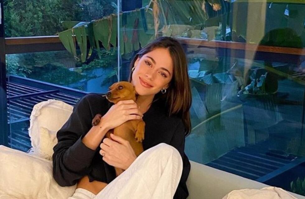 Tini Stoessel mostró más de la cuenta en una sesión de fotos