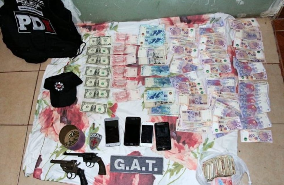 Múltiples allanamientos en Santa Fe, Corrientes y Chaco: 6 detenidos y secuestro de droga, armas y dinero