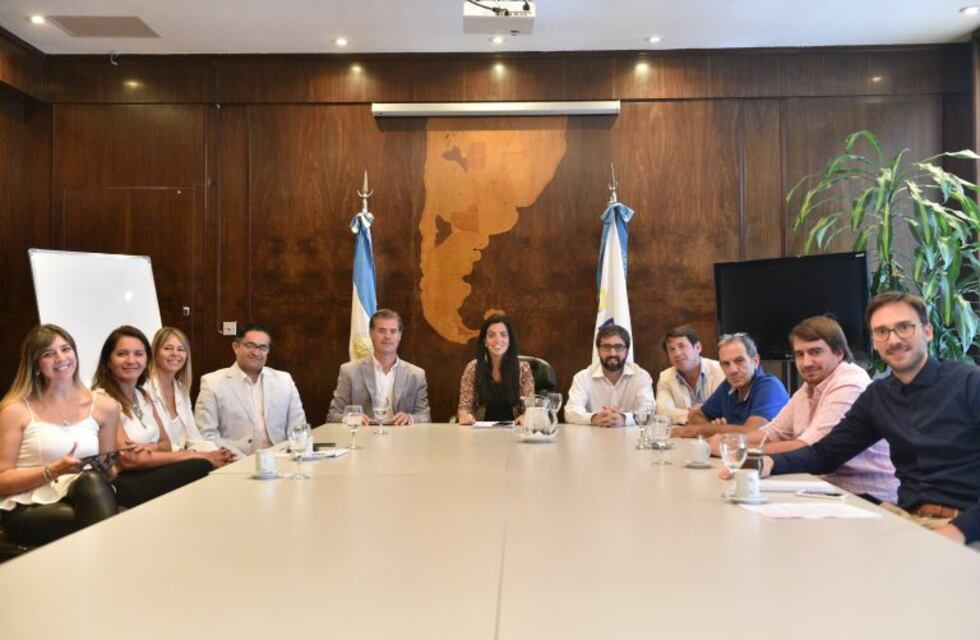 Afiliados de PAMI de todo el país podrán adquirir entradas con descuentos para el Carnaval de Gualeguaychú