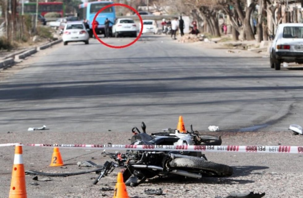 Reconocida empresaria atropelló a motociclistas, se fugó y chocó contra un micro