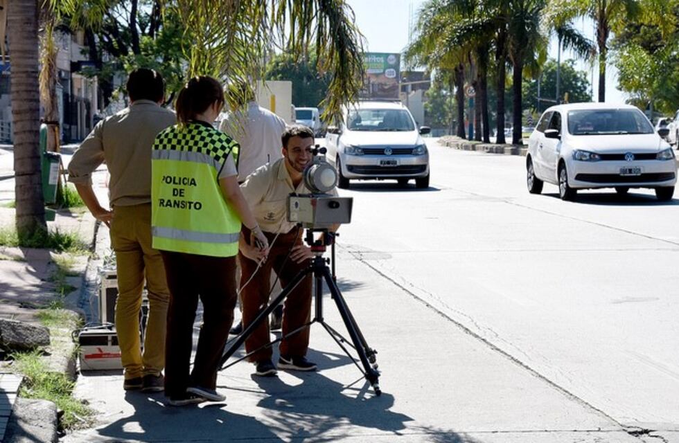 Son funcionarios de la Muni de Córdoba y le deben multas, juicios e impuestos por $ 500 mil