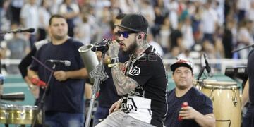 Ulises Bueno se presenta en el Gigante de Bomberos en San Francisco