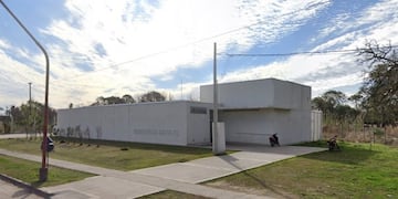 El personal del nivel primario argumenta que también corre riesgo de contagio de coronavirus en sus tareas\u002E (Google Street View)