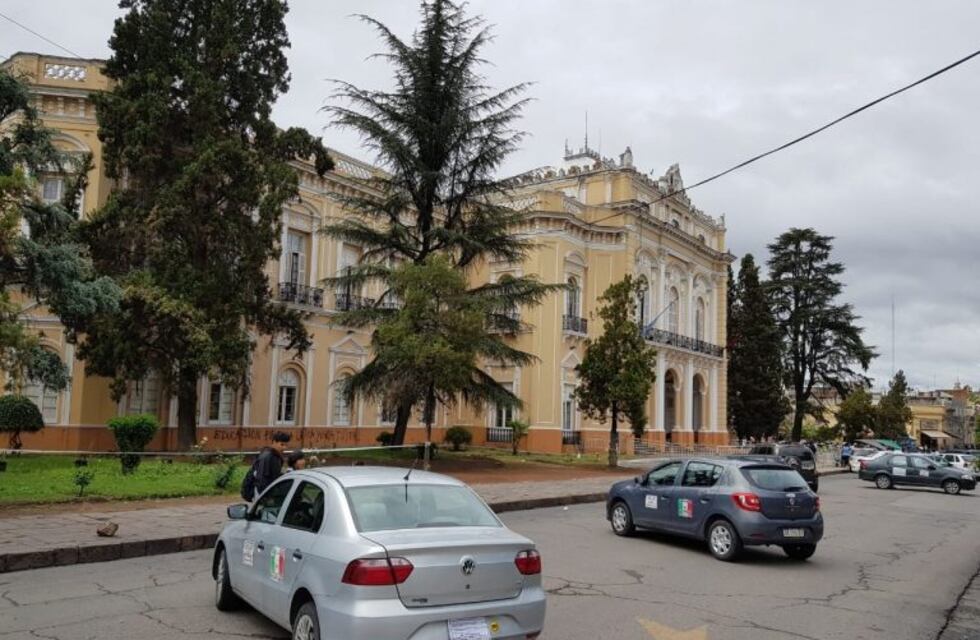 Remiseros se manifestarán en contra del aumento del 20% en las tarifas