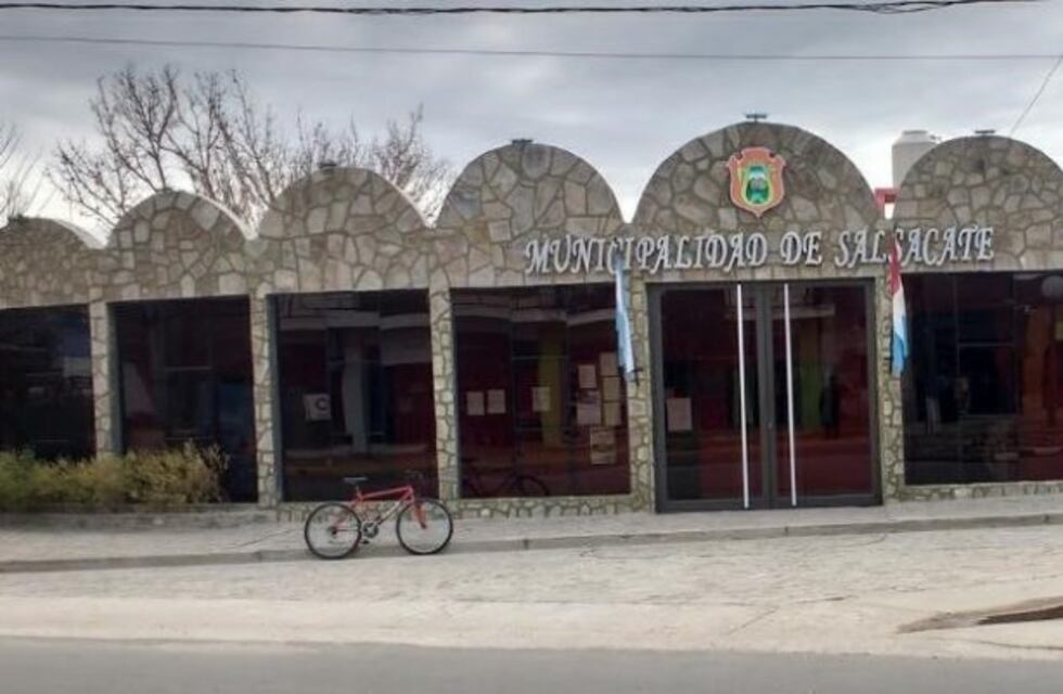 Salsacate: por un fallo insólito impiden al periodismo acercarse al colegio donde se vota